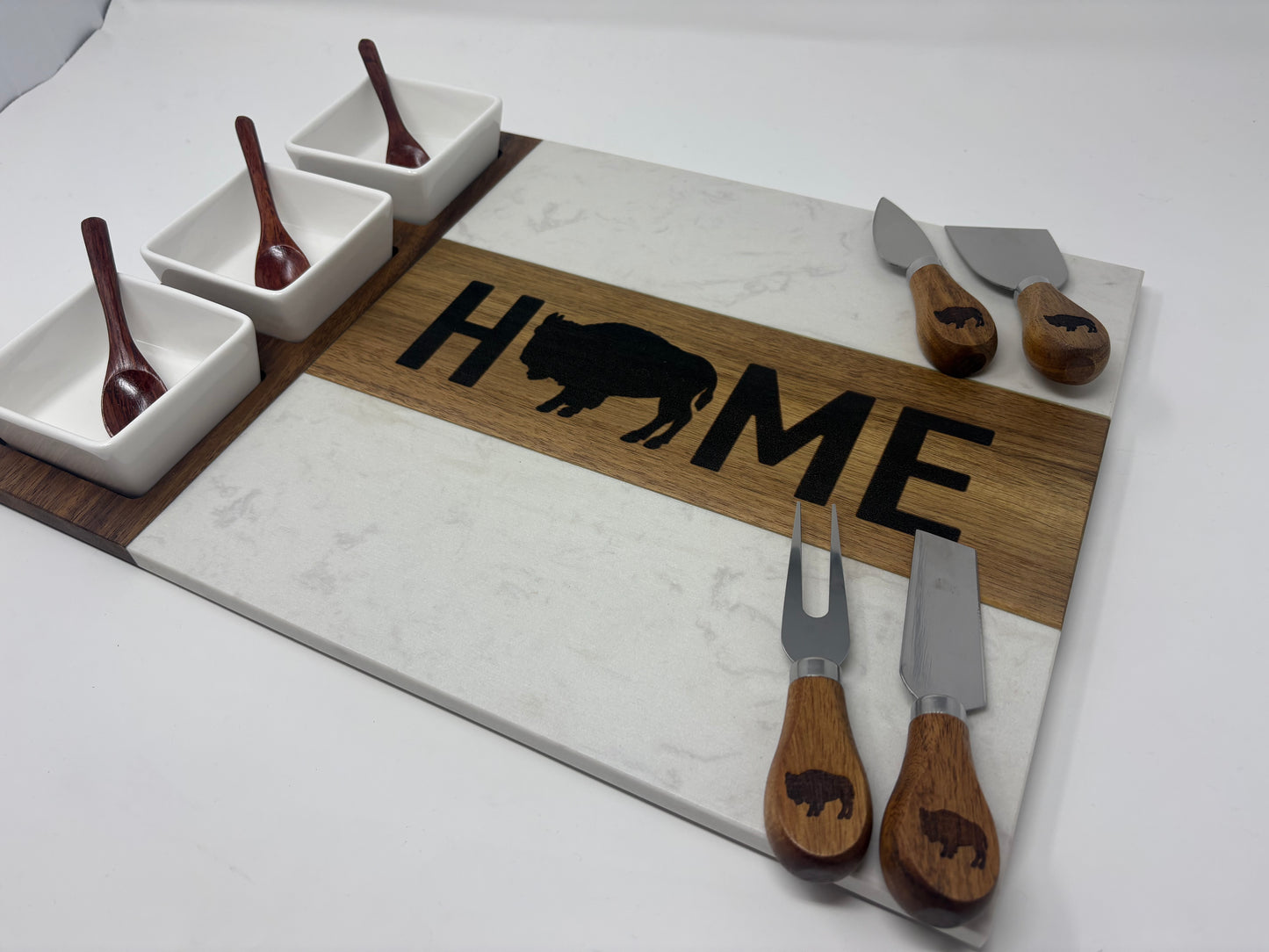 Buffalo HOME Charcuterie Board Set