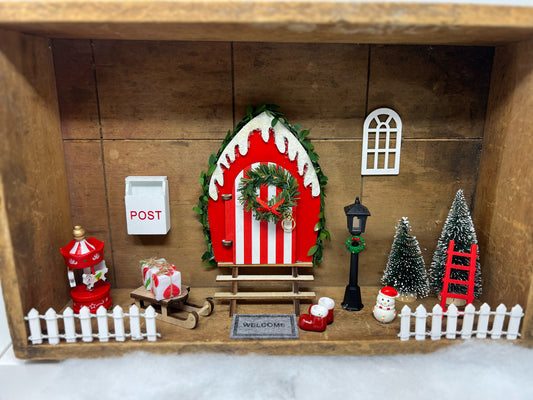 Christmas Elf Door DIY Scene