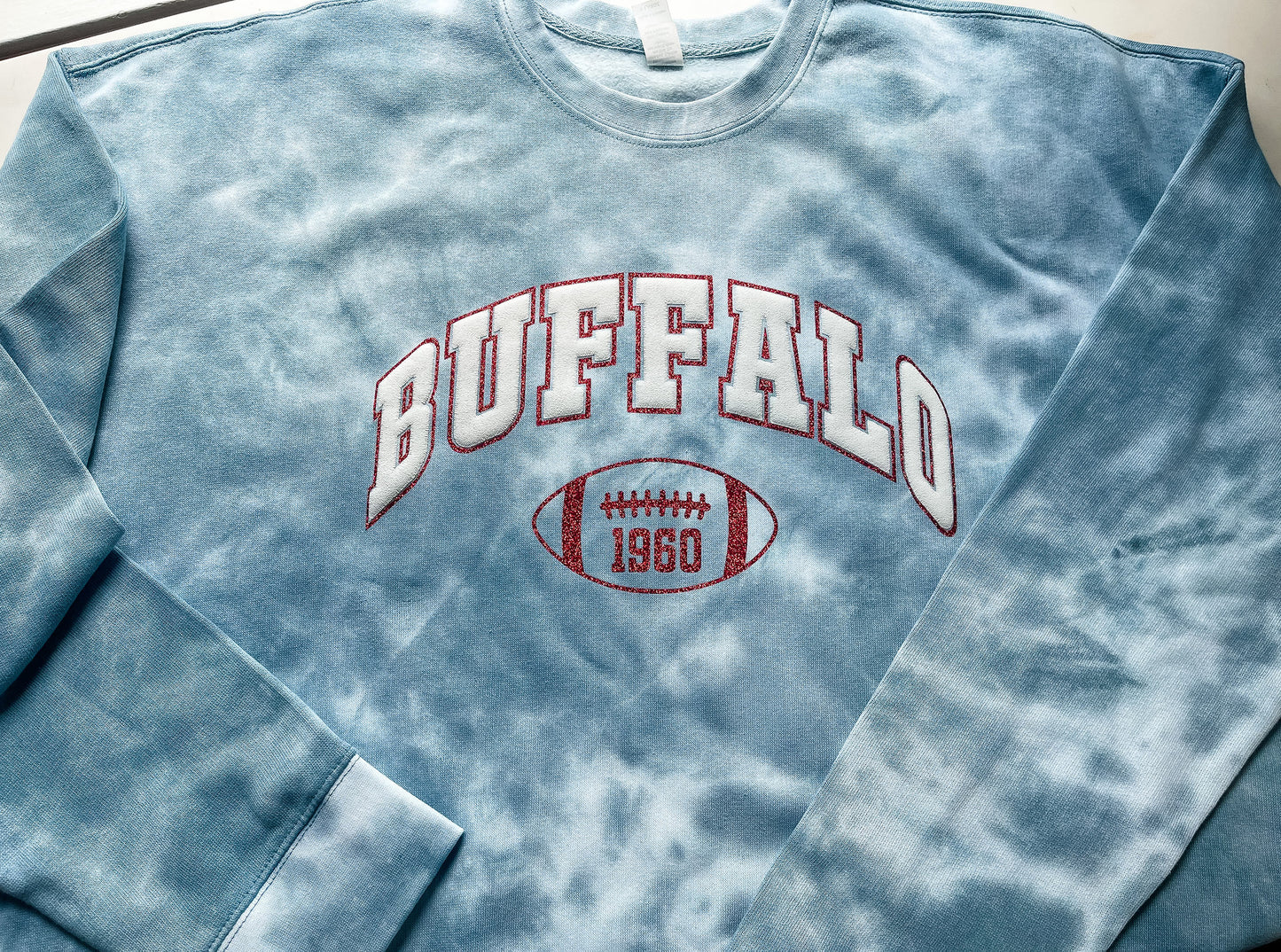 Buffalo Puff Glitter Tie Dye Sweatshirt